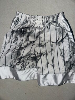 Kids Size M Nike Pinstripe Marble Athletic Shorts